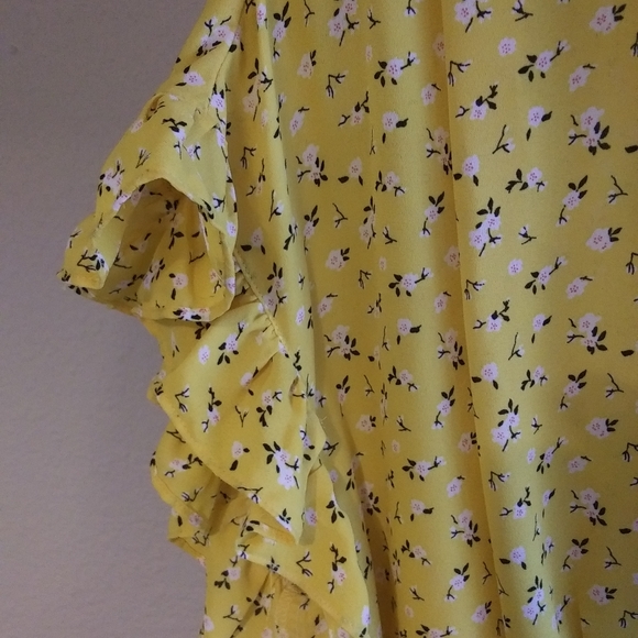 Max Studio Yellow Floral Flutter Sleeve Midi Dress Sz M - Picture 8 of 8
